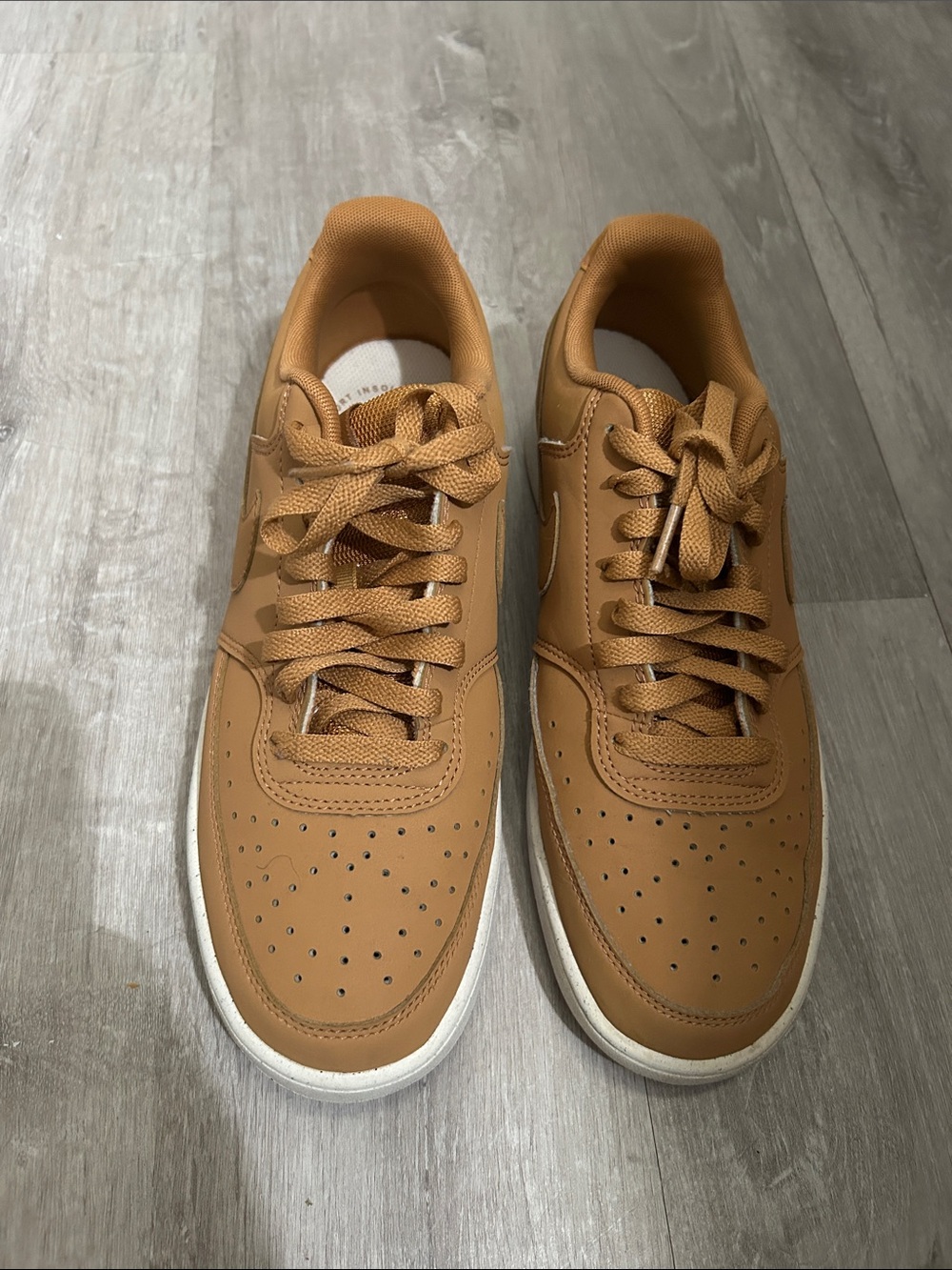 Nike Men's Low-Top Sneakers in Tan/Brown